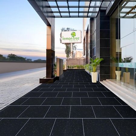 Lemon Tree Hotel Agra Shikohabad Exterior photo