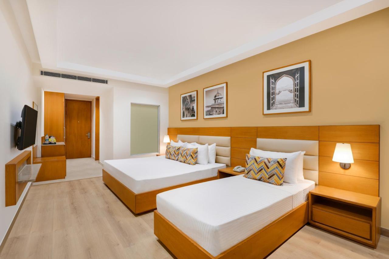 Lemon Tree Hotel Agra Shikohabad Exterior photo